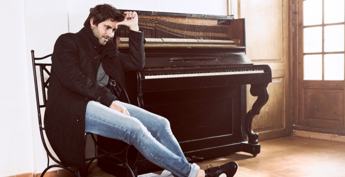 1 PIANO & 200 VELAS